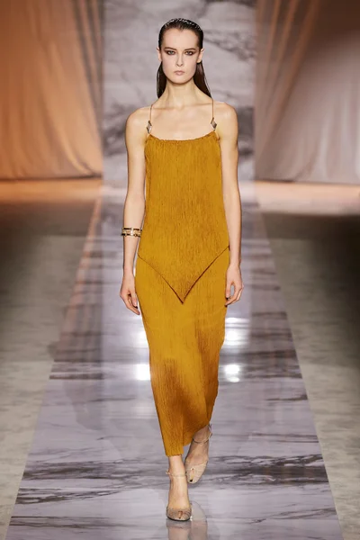 Look 26